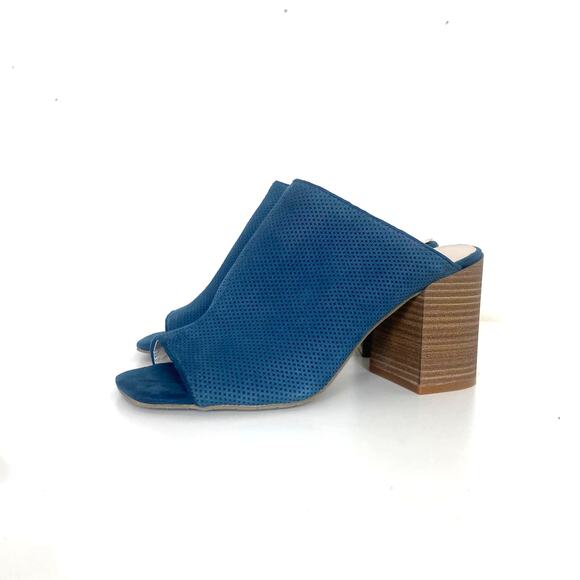 Kenneth Cole Reaction Indigo Blue Top Notch Perforated Chunky Heel Mule Size 8 - Picture 1 of 10
